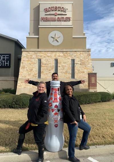 Northpoint heroes take the Recognition Roadtrip Bottle to the Houston Premium Outlets for a quick shopping spree on Jan. 11, 2022. The Outlets are just half an hour from downtown Houston, and guests can visit 145 designer and name-brand outlets stores.