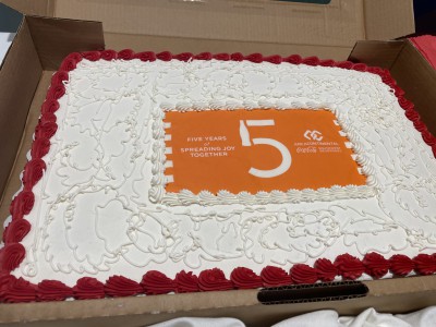 In honor of the company’s fifth anniversary and the Recognition Roadtrip Bottle stop, the Dallas heroes celebrated with a CCSWB cake for all to enjoy.